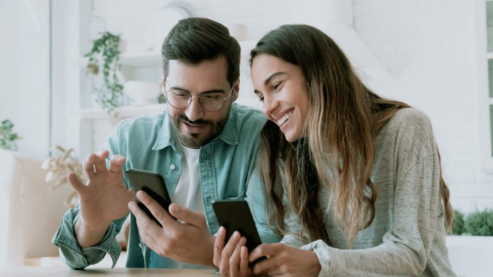 Entenda como a tecnologia auxilia na interação com os clientes em plataformas digitais