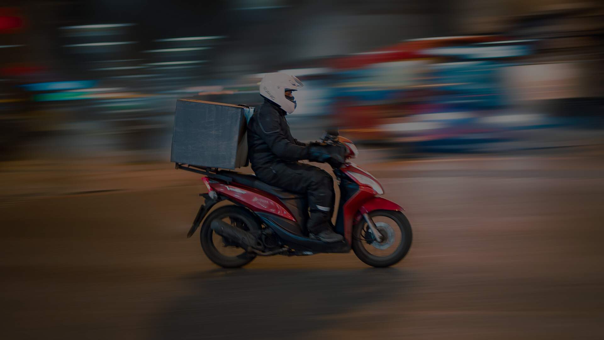 40% dos brasileiros pedem comida por delivery todos os dias